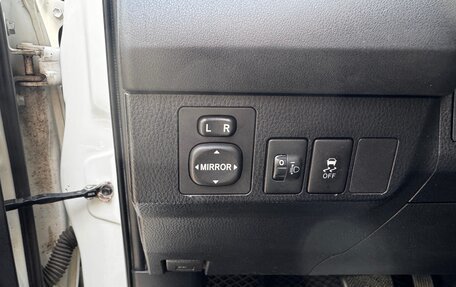 Toyota RAV4, 2014 год, 1 650 000 рублей, 5 фотография