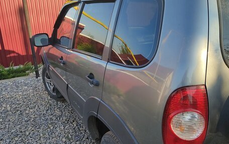 Chevrolet Niva I рестайлинг, 2010 год, 350 000 рублей, 5 фотография