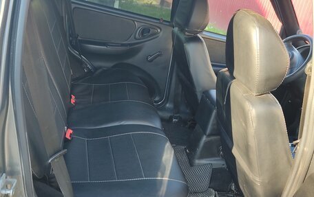 Chevrolet Niva I рестайлинг, 2010 год, 350 000 рублей, 4 фотография