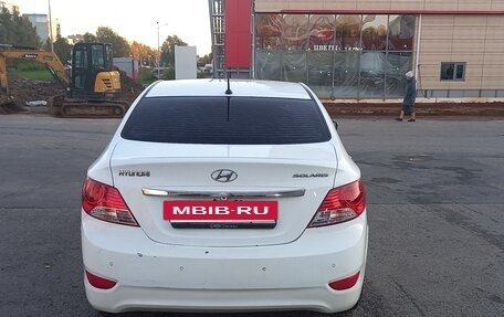 Hyundai Solaris II рестайлинг, 2012 год, 650 000 рублей, 3 фотография