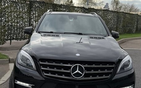 Mercedes-Benz M-Класс, 2014 год, 3 550 000 рублей, 2 фотография
