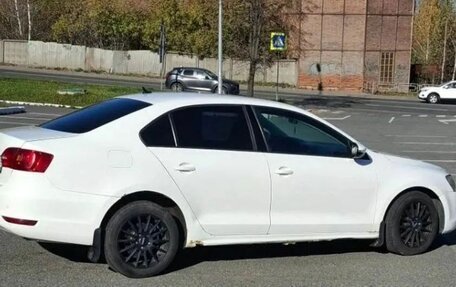 Volkswagen Jetta VI, 2012 год, 725 000 рублей, 3 фотография