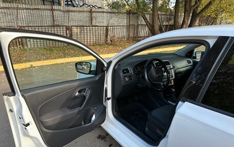Volkswagen Polo VI (EU Market), 2015 год, 970 000 рублей, 9 фотография
