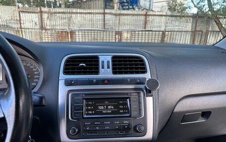 Volkswagen Polo VI (EU Market), 2015 год, 970 000 рублей, 13 фотография
