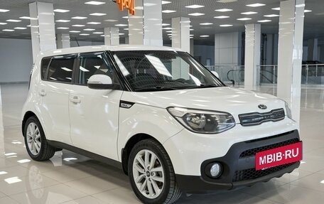 KIA Soul II рестайлинг, 2017 год, 1 209 000 рублей, 3 фотография