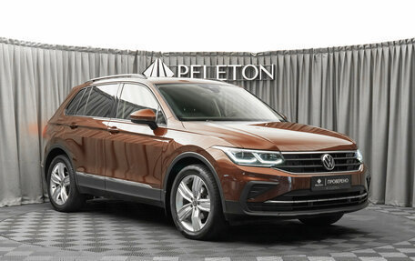 Volkswagen Tiguan II, 2021 год, 2 860 000 рублей, 2 фотография