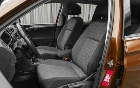 Volkswagen Tiguan II, 2021 год, 2 860 000 рублей, 12 фотография