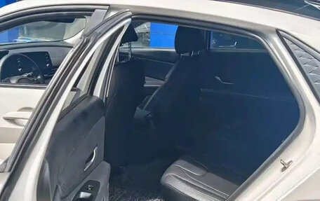 Hyundai Elantra, 2023 год, 1 121 000 рублей, 9 фотография