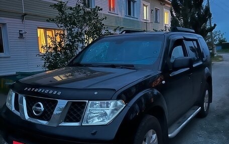 Nissan Pathfinder, 2006 год, 1 000 000 рублей, 2 фотография