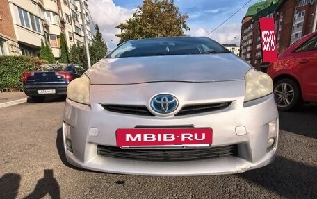 Toyota Prius, 2010 год, 900 000 рублей, 13 фотография