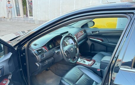 Toyota Camry, 2014 год, 1 650 000 рублей, 6 фотография