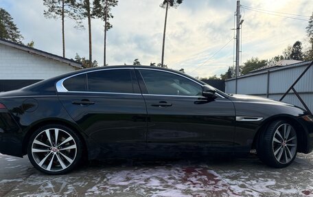 Jaguar XE I рестайлинг, 2019 год, 2 750 000 рублей, 3 фотография