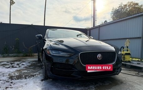 Jaguar XE I рестайлинг, 2019 год, 2 750 000 рублей, 15 фотография