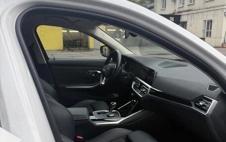 BMW 3 серия, 2021 год, 3 750 000 рублей, 13 фотография