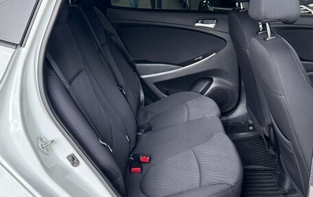 Hyundai Solaris II рестайлинг, 2015 год, 1 095 000 рублей, 19 фотография