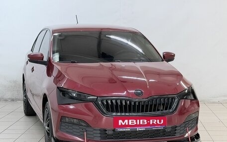 Skoda Rapid II, 2021 год, 1 750 000 рублей, 2 фотография