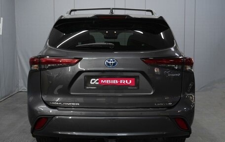 Toyota Highlander, 2021 год, 5 985 000 рублей, 4 фотография
