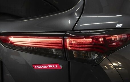 Toyota Highlander, 2021 год, 5 985 000 рублей, 8 фотография