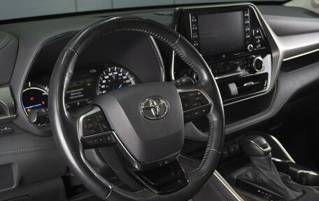 Toyota Highlander, 2021 год, 5 985 000 рублей, 19 фотография