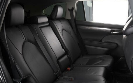 Toyota Highlander, 2021 год, 5 985 000 рублей, 14 фотография