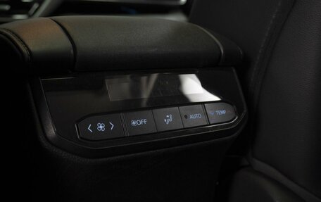 Toyota Highlander, 2021 год, 5 985 000 рублей, 23 фотография