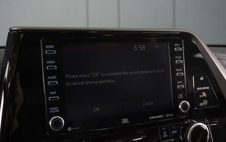 Toyota Highlander, 2021 год, 5 985 000 рублей, 29 фотография
