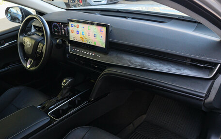 Toyota Camry, 2024 год, 3 250 000 рублей, 10 фотография