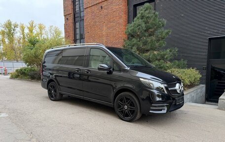 Mercedes-Benz V-Класс, 2023 год, 9 400 000 рублей, 4 фотография