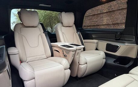 Mercedes-Benz V-Класс, 2023 год, 9 400 000 рублей, 21 фотография