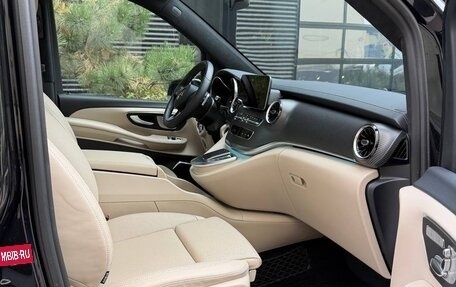Mercedes-Benz V-Класс, 2023 год, 9 400 000 рублей, 25 фотография