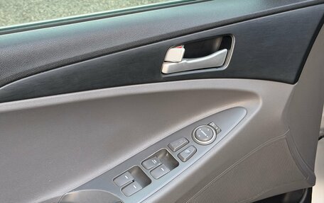 Hyundai Sonata VI, 2010 год, 1 110 000 рублей, 14 фотография