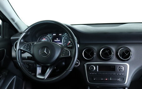 Mercedes-Benz A-Класс, 2016 год, 1 637 960 рублей, 12 фотография