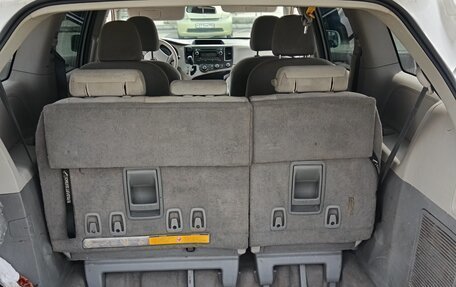 Toyota Sienna III, 2010 год, 1 800 000 рублей, 21 фотография