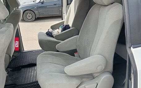 Toyota Sienna III, 2010 год, 1 800 000 рублей, 17 фотография