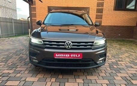 Volkswagen Tiguan II, 2020 год, 2 650 000 рублей, 1 фотография