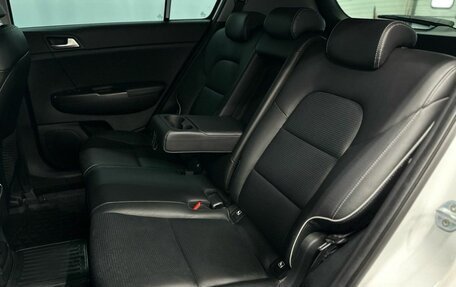 KIA Sportage IV рестайлинг, 2018 год, 2 499 900 рублей, 9 фотография