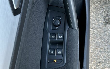 Volkswagen Tiguan II, 2020 год, 2 680 000 рублей, 9 фотография