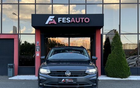Volkswagen Tiguan II, 2020 год, 2 680 000 рублей, 3 фотография