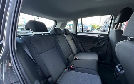 Volkswagen Tiguan II, 2020 год, 2 680 000 рублей, 19 фотография