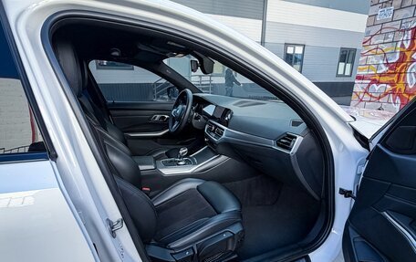 BMW 3 серия, 2019 год, 4 450 000 рублей, 16 фотография