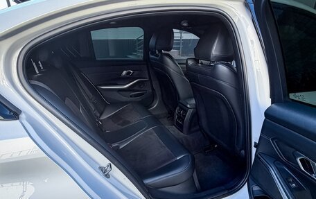 BMW 3 серия, 2019 год, 4 450 000 рублей, 21 фотография