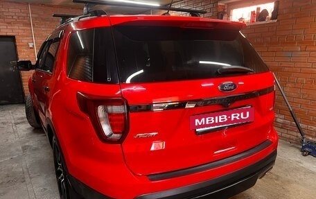 Ford Explorer VI, 2015 год, 2 300 000 рублей, 18 фотография