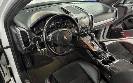 Porsche Cayenne III, 2012 год, 2 199 000 рублей, 11 фотография