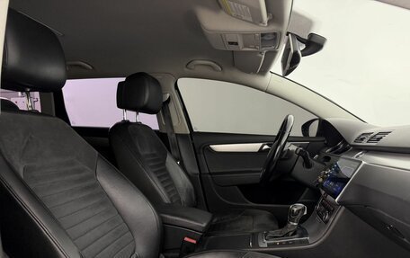 Volkswagen Passat B7, 2010 год, 1 030 000 рублей, 18 фотография