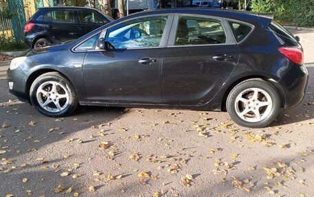 Opel Astra J, 2011 год, 750 000 рублей, 5 фотография
