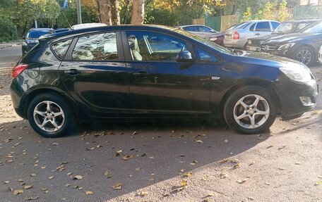 Opel Astra J, 2011 год, 750 000 рублей, 3 фотография