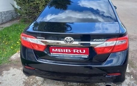 Toyota Camry, 2014 год, 1 300 000 рублей, 2 фотография