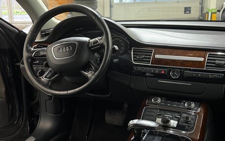 Audi A8, 2011 год, 1 450 000 рублей, 4 фотография