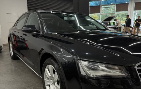 Audi A8, 2011 год, 1 450 000 рублей, 13 фотография