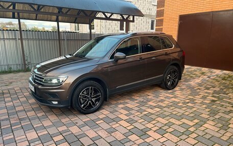 Volkswagen Tiguan II, 2020 год, 2 650 000 рублей, 3 фотография